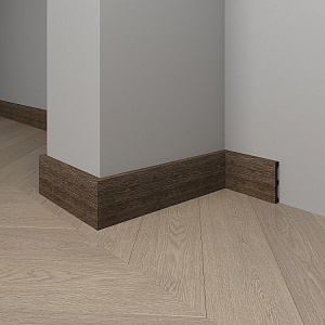Плинтус DECOR-DIZAYN 708-66SH