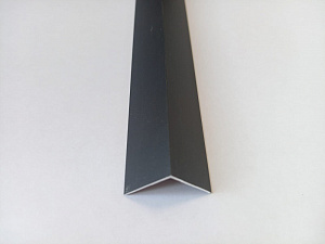 Профиль защитный алюм. 20*20/3м чёрный